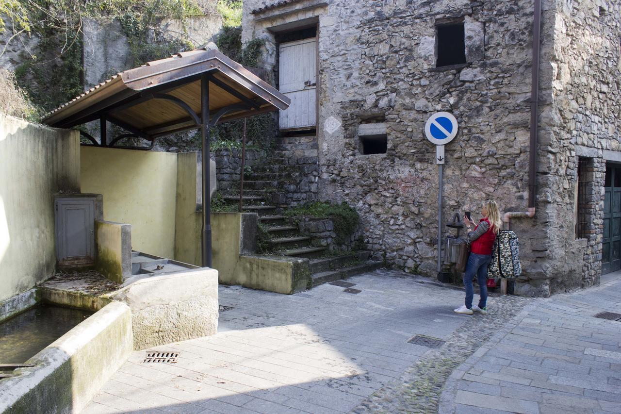 Casa Madali' - Nel Borgo Marone Exterior foto
