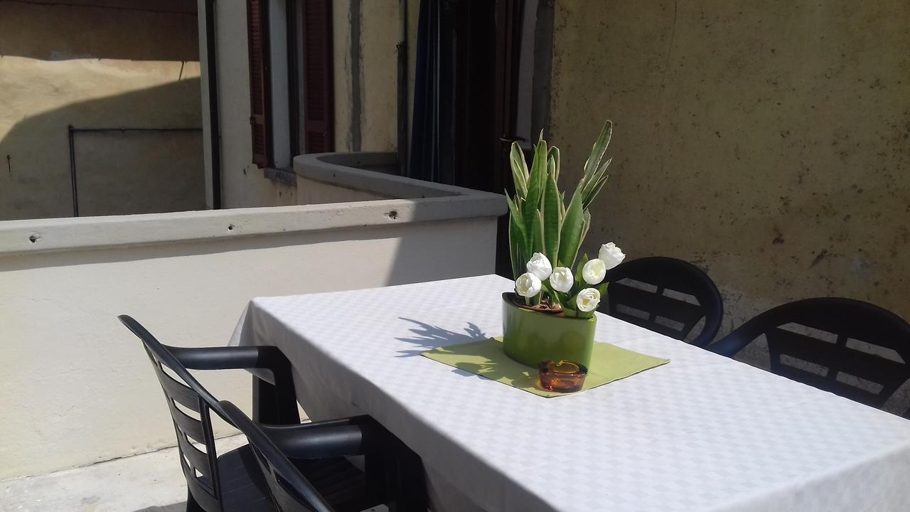 Casa Madali' - Nel Borgo Marone Exterior foto
